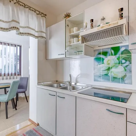 Lucijan Apartmán Poreč