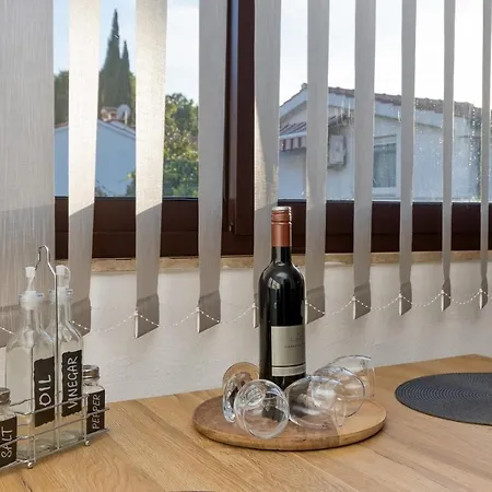 Lucijan Apartman Porec