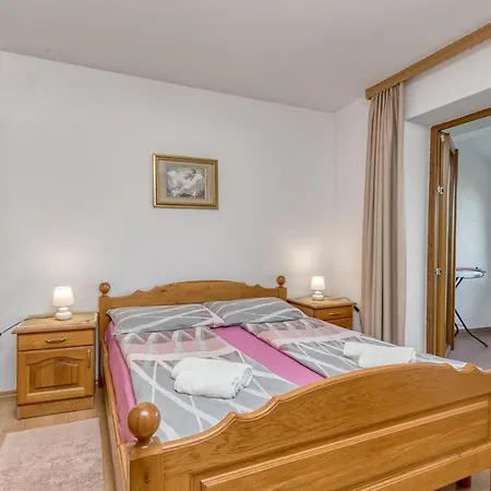 Lucijan Apartment Porec